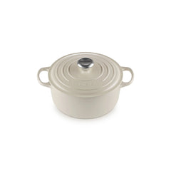 Signature Round Dutch Oven